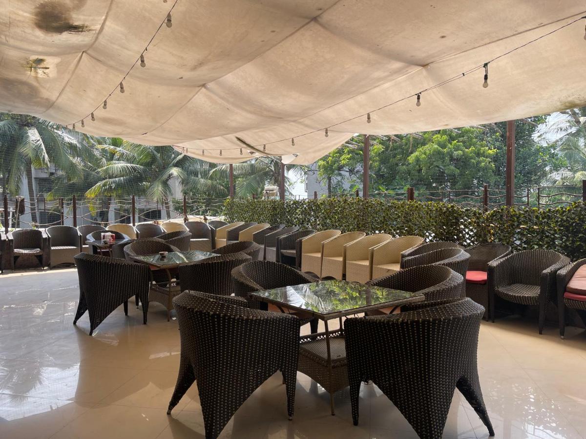 Home2 Renaissance Club ムンバイ エクステリア 写真